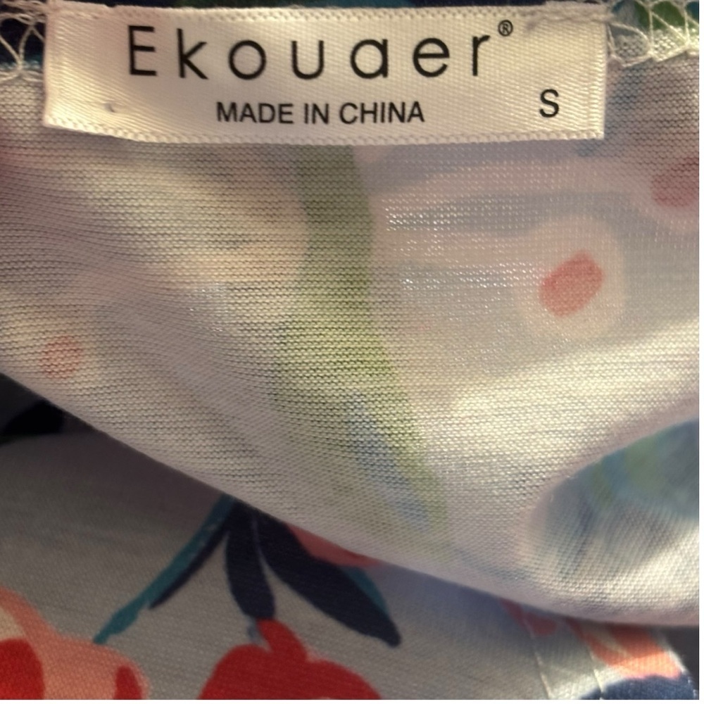 Floral ❤️‍🔥 Women's Robe - Picture 4 of 5